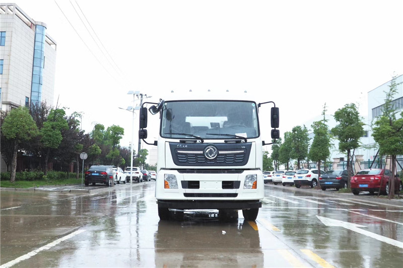 東風(fēng)天龍后八輪20噸噴霧車，國六綠化噴灑車